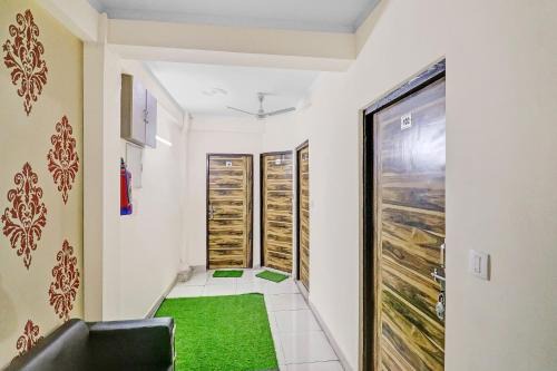 Greater Noida Hotel | Super Hotel O Shankar Hotel Ghaziabad Railway Station