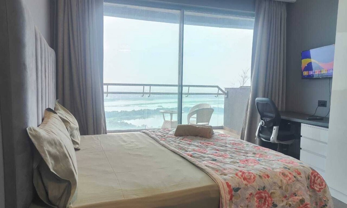 Noida Hotel | Supernova Heights Studio