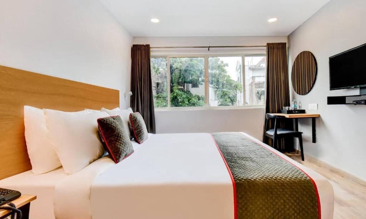 Nagpur Hotel | SwagStay Hotel Century