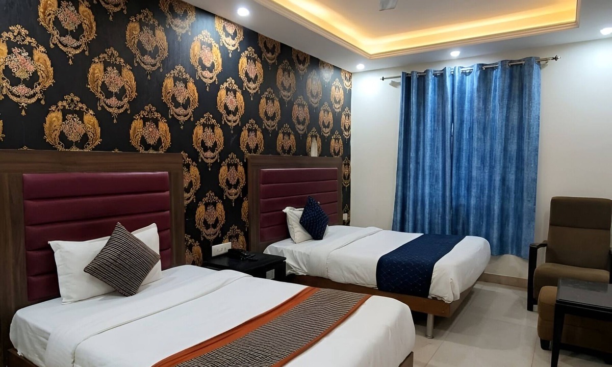 Mahipalpur Hotel | Taksh Grand Stays