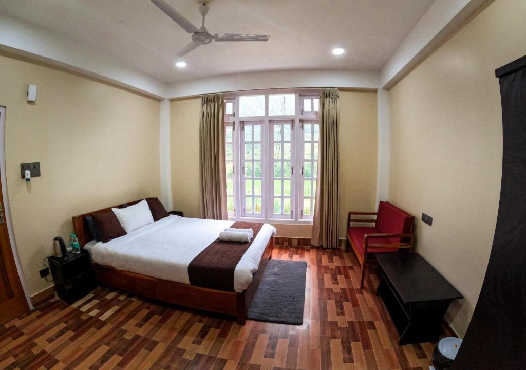 Bomdila Hotel | Taleries Stays