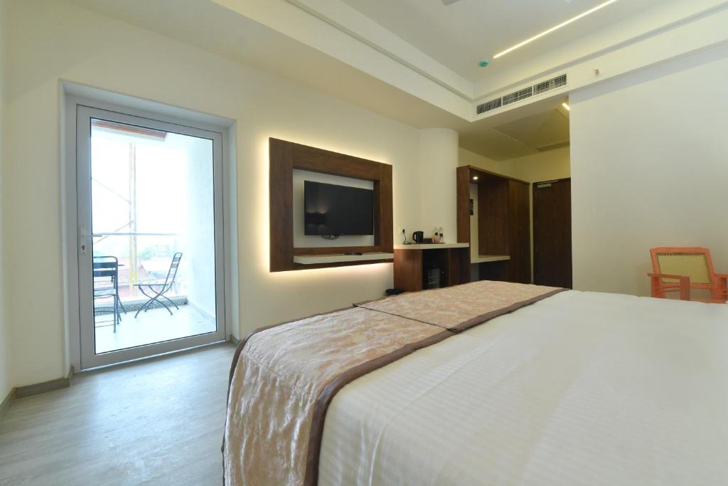 Adyar Hotel | The Avatar Hotel & Convention