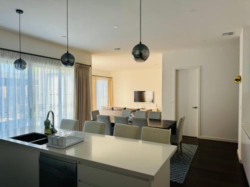 Mentone Villa | ‘The bayside’ Beautifully brand new house