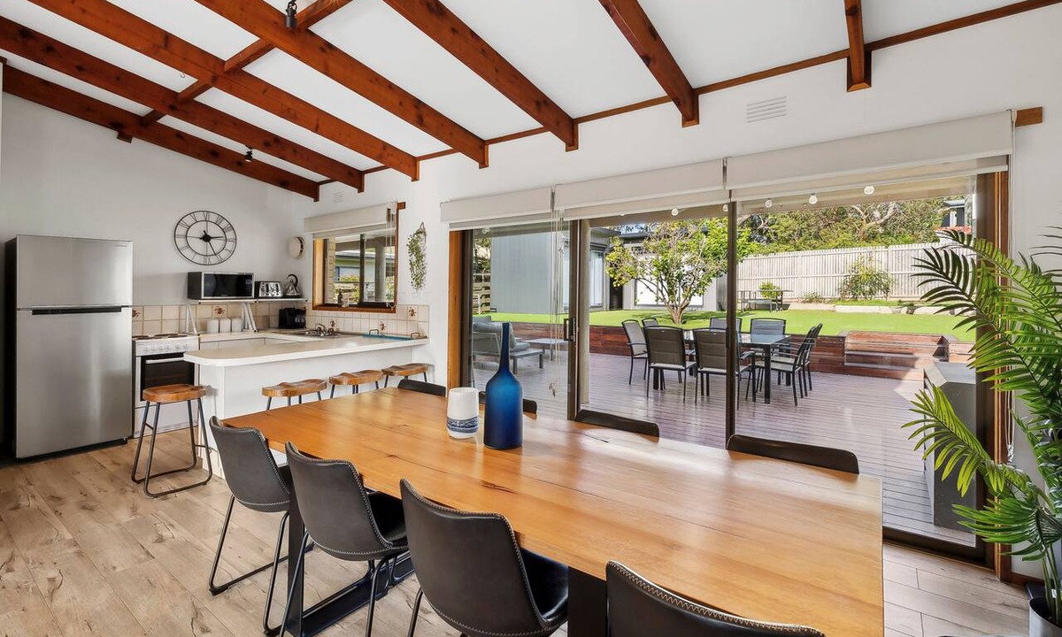 Anglesea House | The Beach Hut