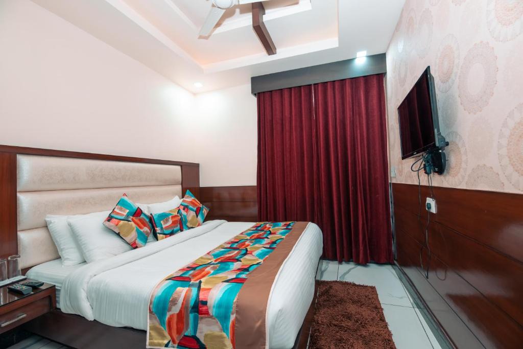 Katra Hotel | The Fern Residency Katra
