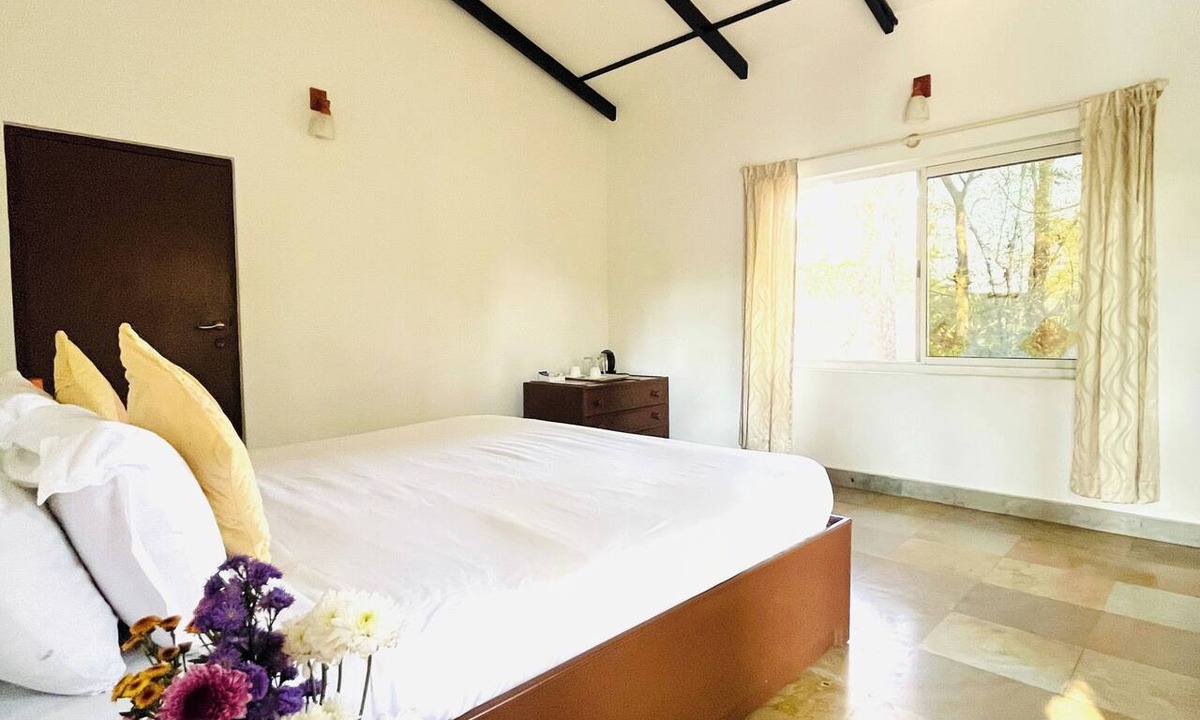 Hosur Hotel | The Hideaway Hosur by evaddo stays