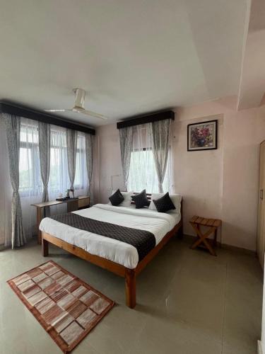 Majkhali Hotel | The Himalayan Munros