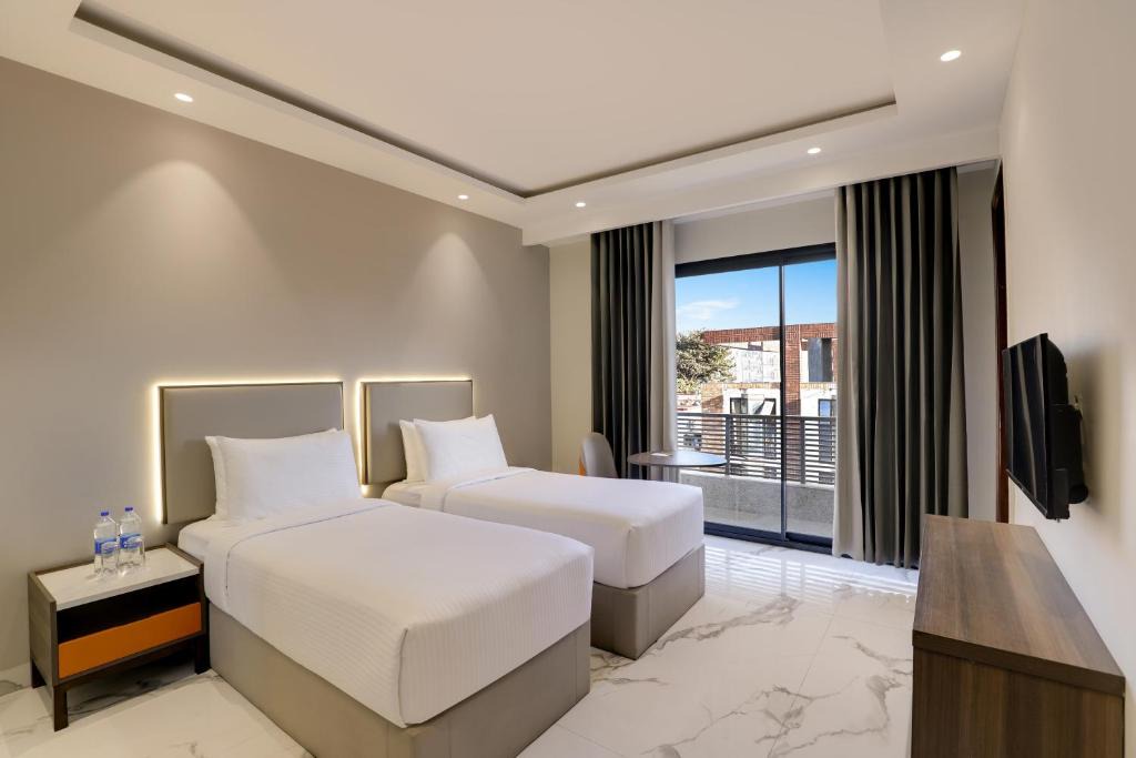 Sector 51 Hotel | The Hoften Sukh Vasa, Sector 51 & Golf Course Ext Road
