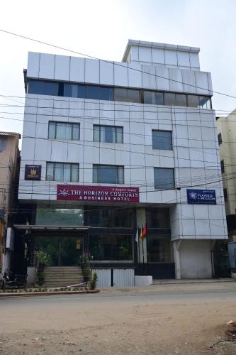Vasanth Nagar Hotel | The Horizon Comforts
