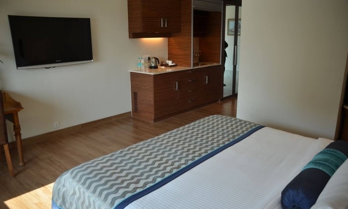 Malviya Nagar Hotel | The Lalit Traveller Jaipur