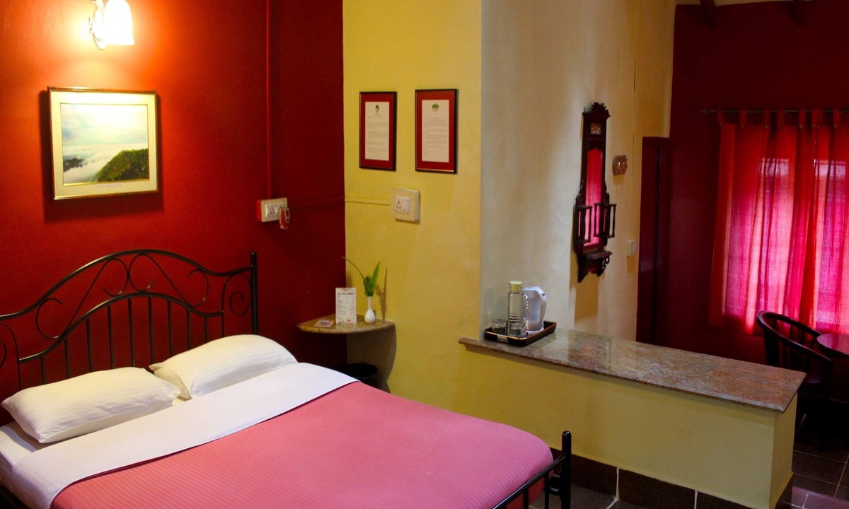 Yercaud Hotel | The Last Shola Cottages