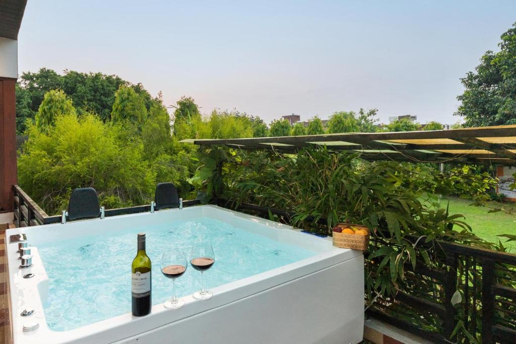 Amritsar Villa | The Magnolia Farm by StayVista - 3BHK Villa with Jacuzzi & Private Pool