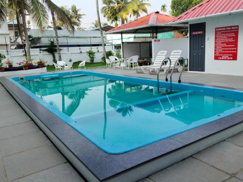 Kumbalam Bed & Breakfast | The Reds Heritage