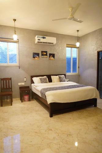 Village Hokra House | THE ROYAL FARM