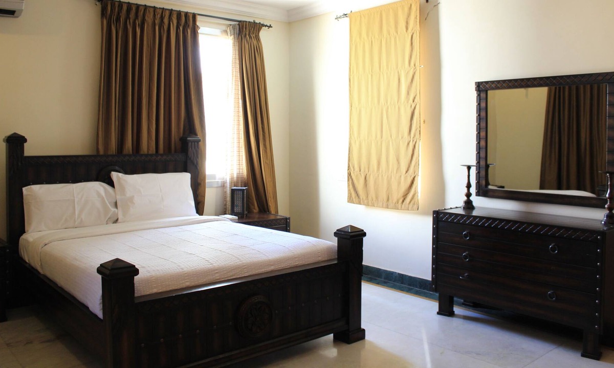 Domlur Hotel | The Senate