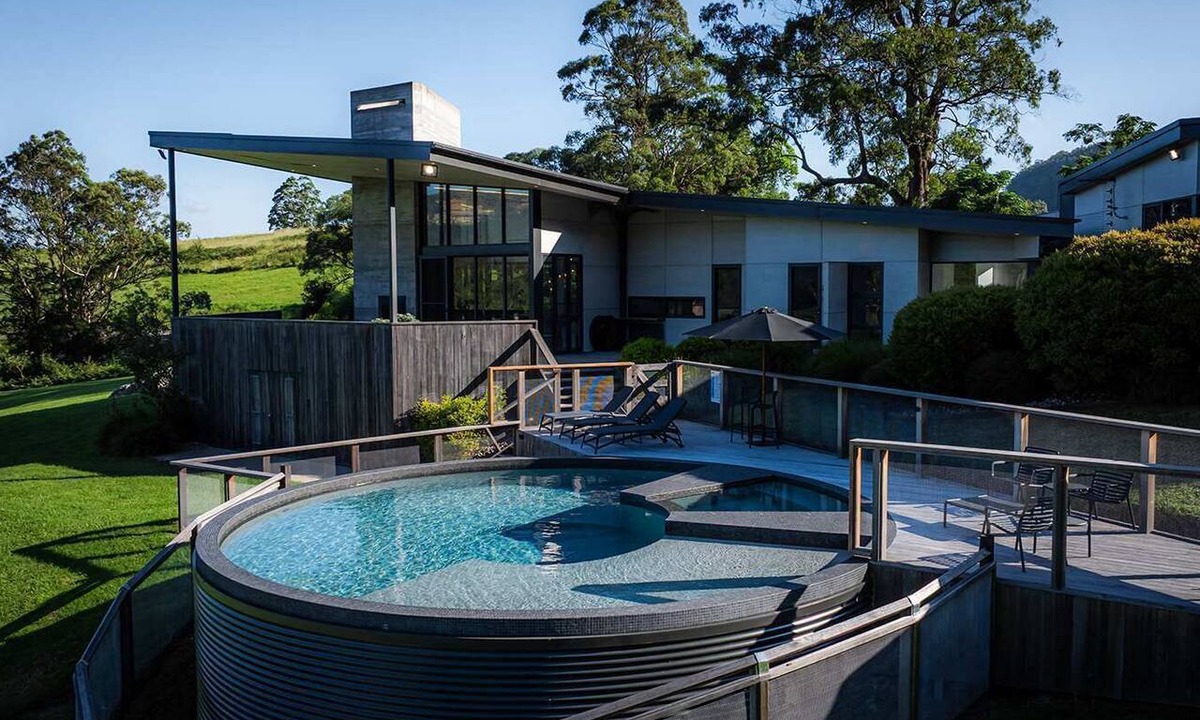 Upper Kangaroo River House | 'the sticks' - Sleeps 10, 5 Ensuites, Pool, Fire
