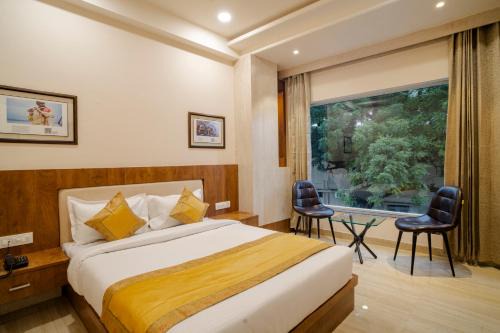 Mahmoorganj Hotel | The Triana