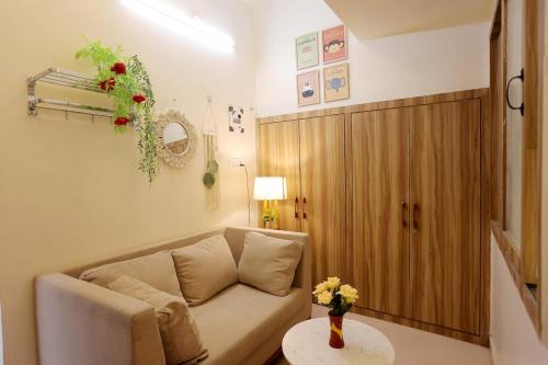 Hari Nagar Apartment | The Urban Nest Stylish Studio Near Airport & Metro