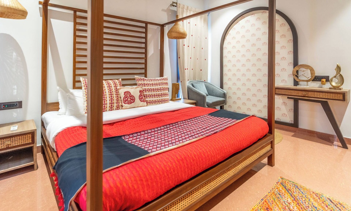 Jorhat Hotel | The White Villa A unit of Rupohi Assam