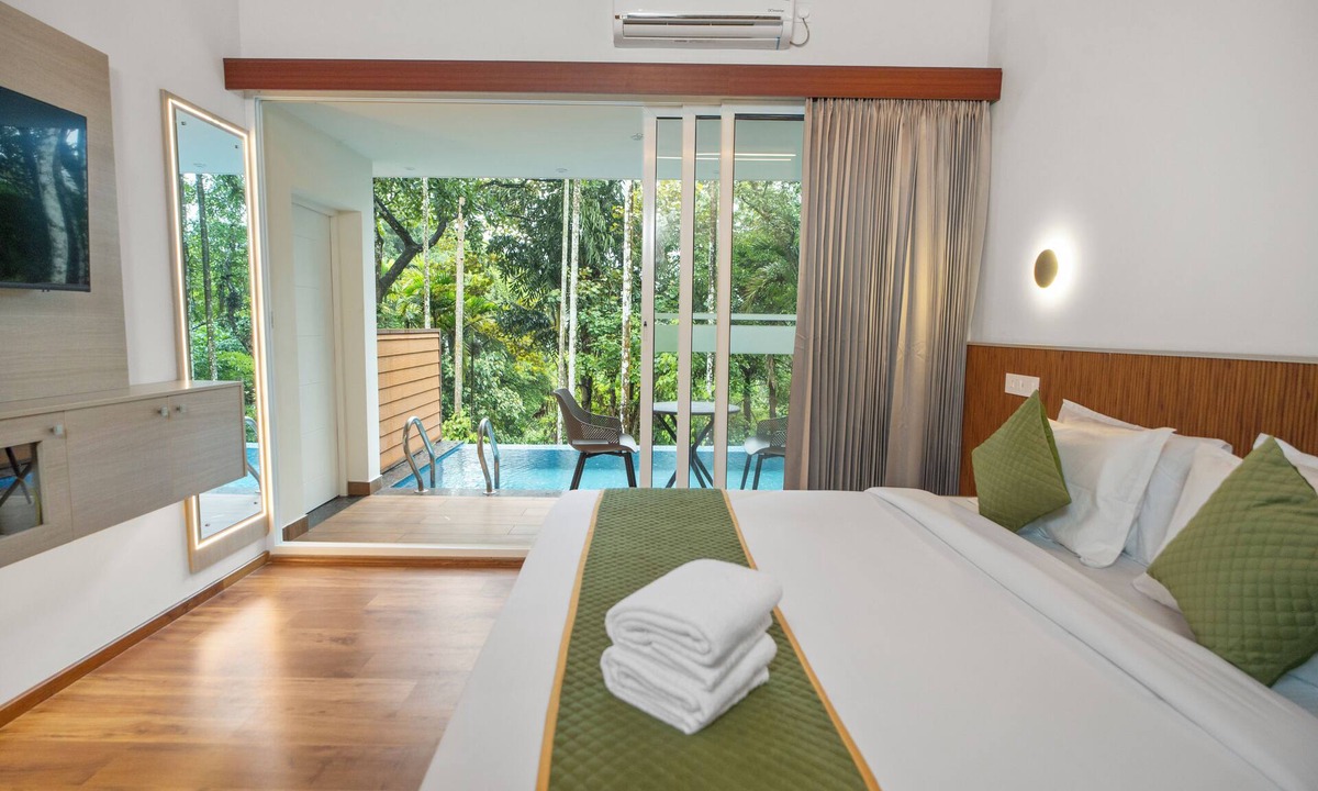 Sulthan Bathery Hotel | Theyila Wayanad