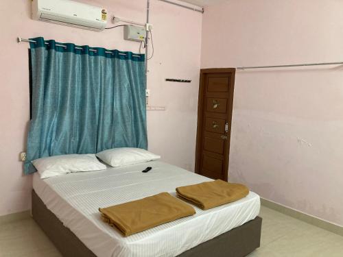 Tiruchirappalli Villa | Thiruveesar 2BHK Homestays near Airport-only for families