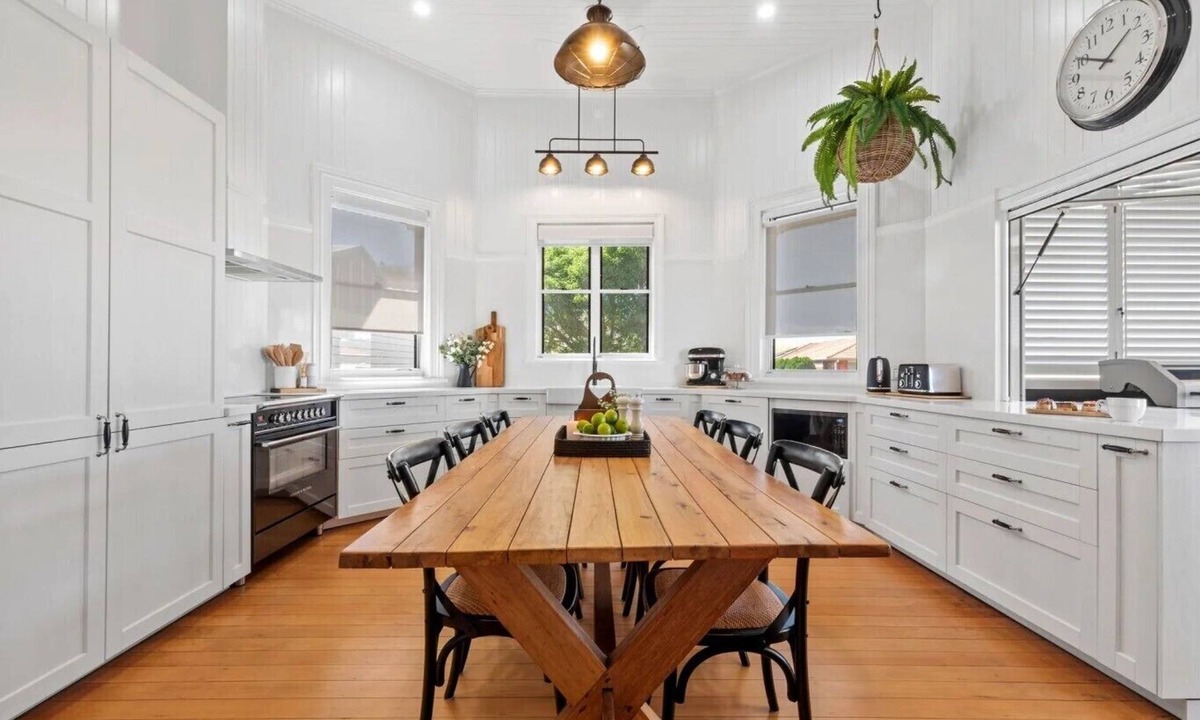 Bargara House | This exceptional property is the ideal retreat to share with friends and family