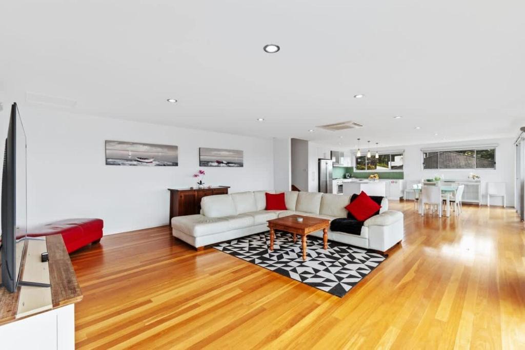 Long Beach House | Three Sisters at Long Beach