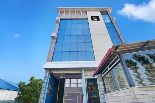 Chikkamagaluru Hotel | Townhouse Chikmangaluru Near Railway Station