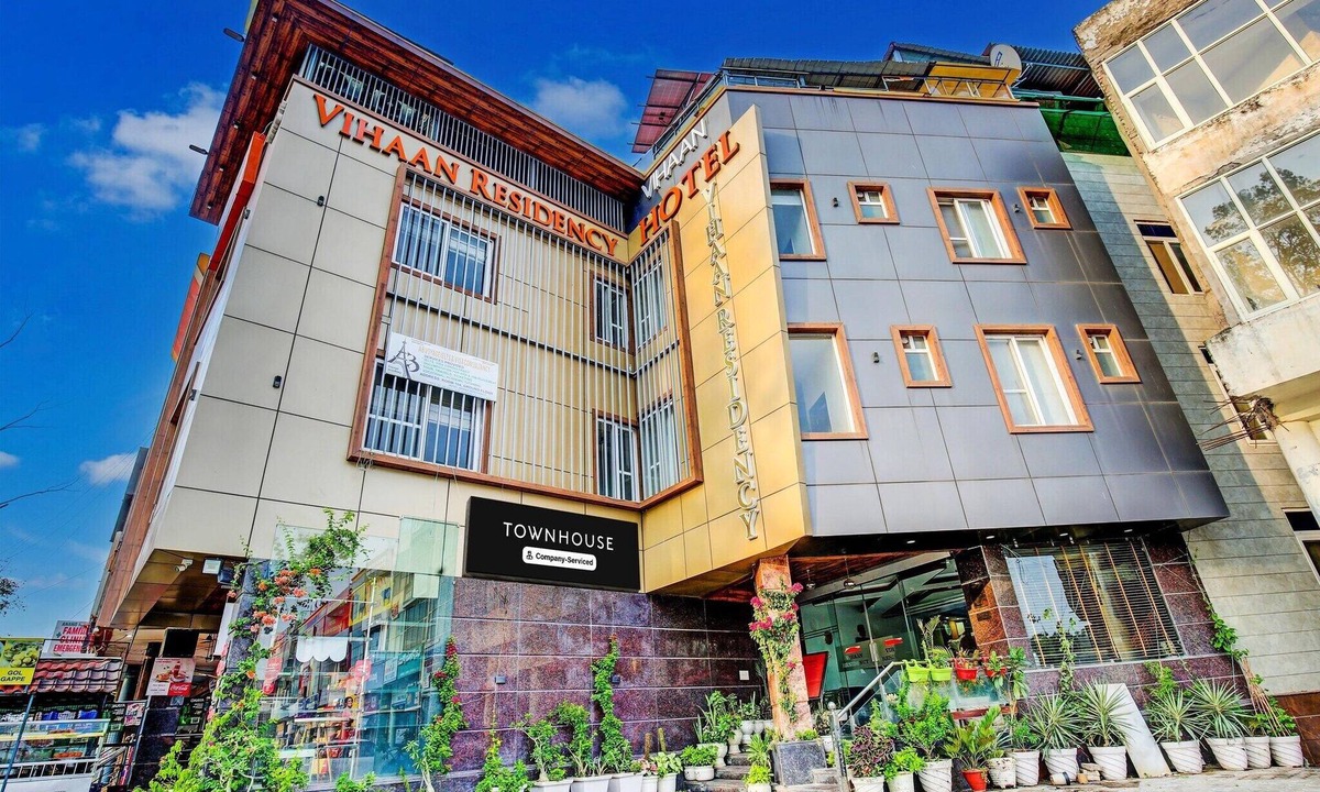 Zirakpur House | Townhouse Eastern View