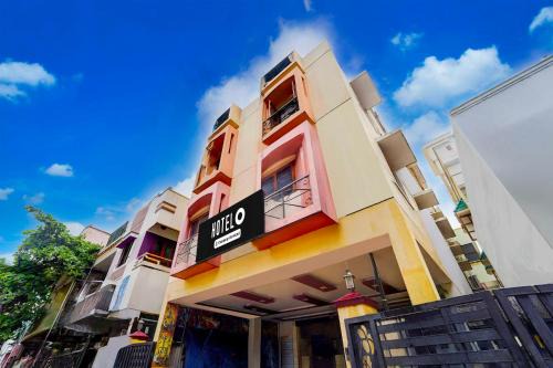 Gandhipuram Hotel | Townhouse Gandhipuram Central Bus Stand