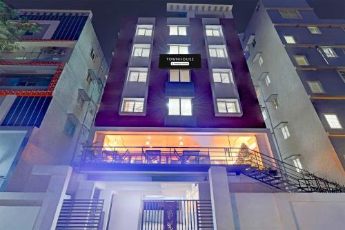 MVP Colony Hotel | Townhouse Oak Visakhapatnam Lumbini Park
