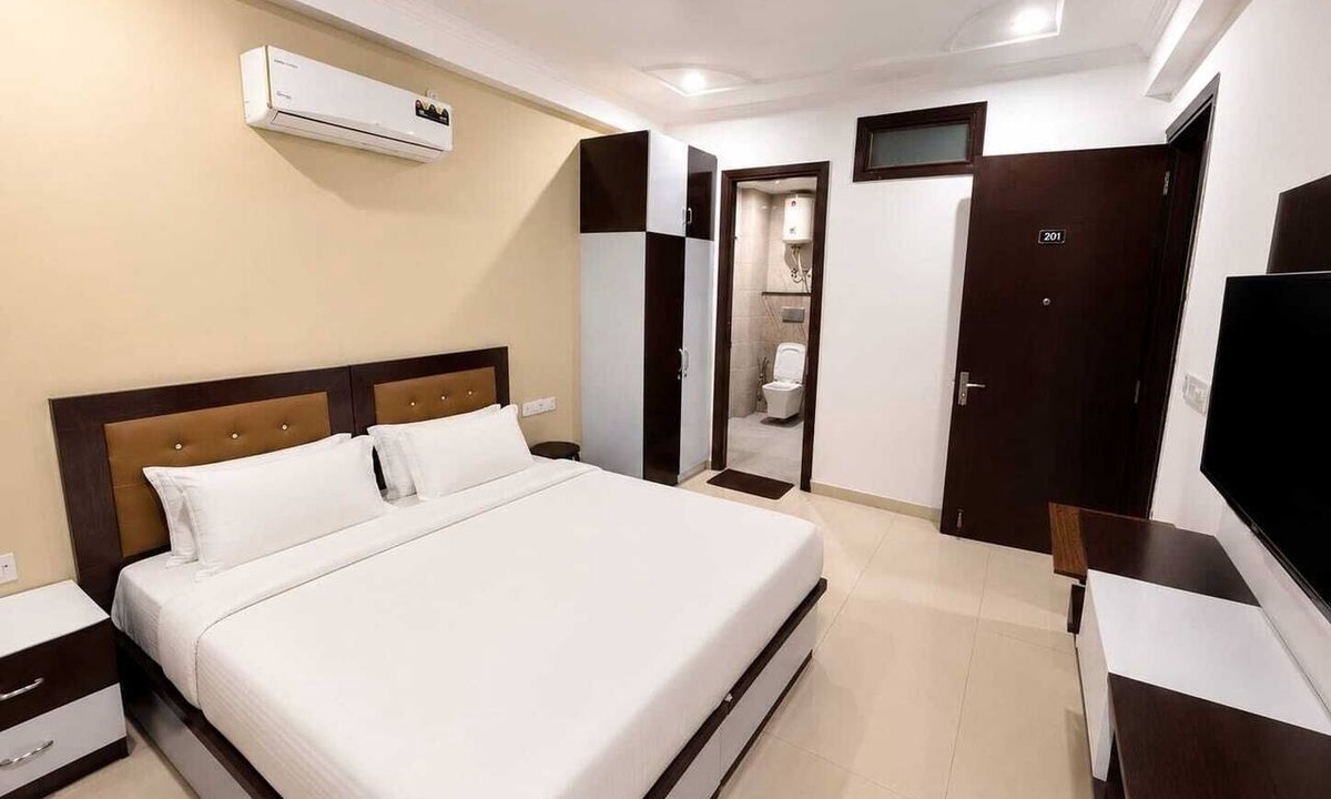 Sector 51 Hotel | Tranquil Bliss