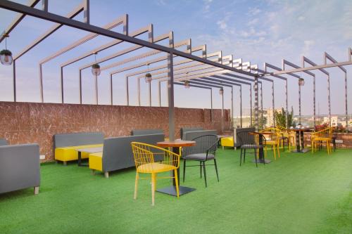 Bikaner Hotel | Treebo Kohinoor Plaza, Bikaner Railway Station