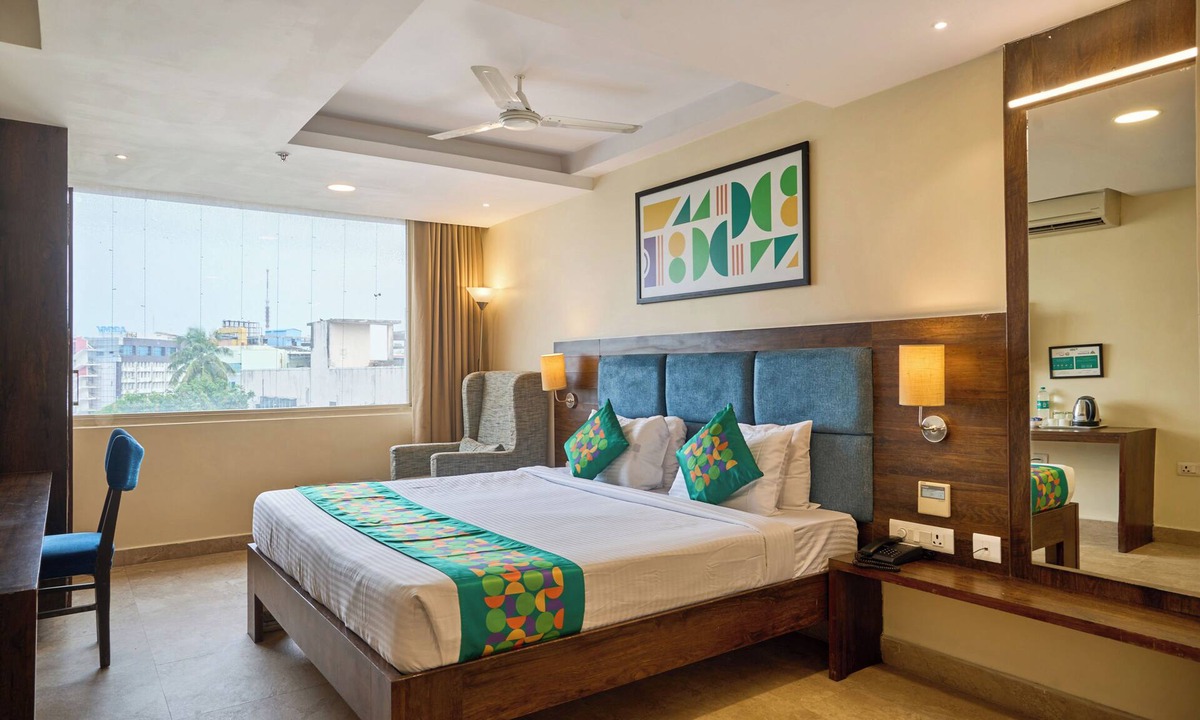 Visakhapatnam Hotel | Treebo Premium PL Grand, Visakhapatnam