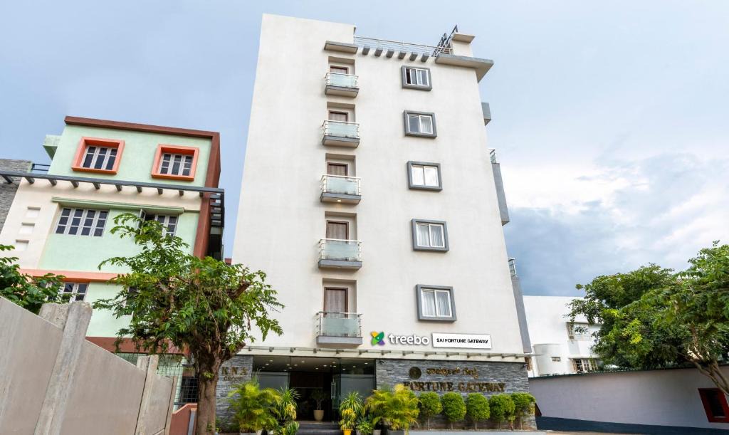Narasapura Hotel | Treebo Sai Fortune Gateway Near Bangalore Airport Yelahanka