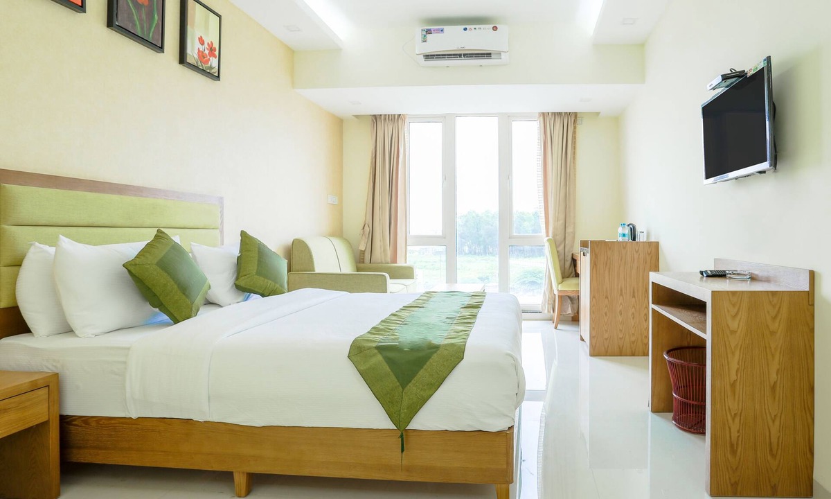 Bommasandra Hotel | Treebo The Galaxy Bommasandra