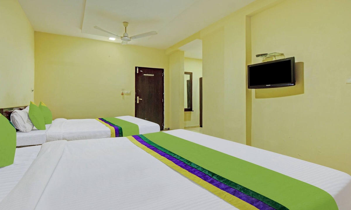 Nathdwara Hotel | Treebo Trend Shree Vilas