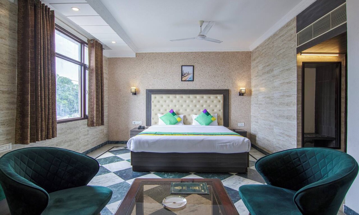 Jammu Hotel | Treebo Trinetar International