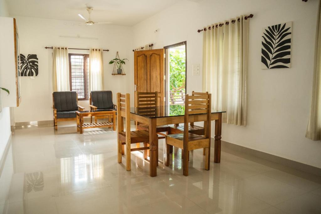 Varkala Apartment | Tropical Villa