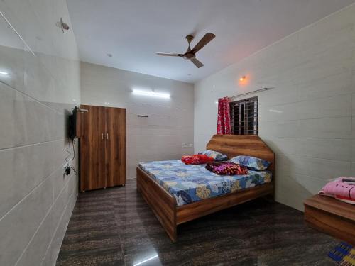 Yercaud Villa | Twin Towers