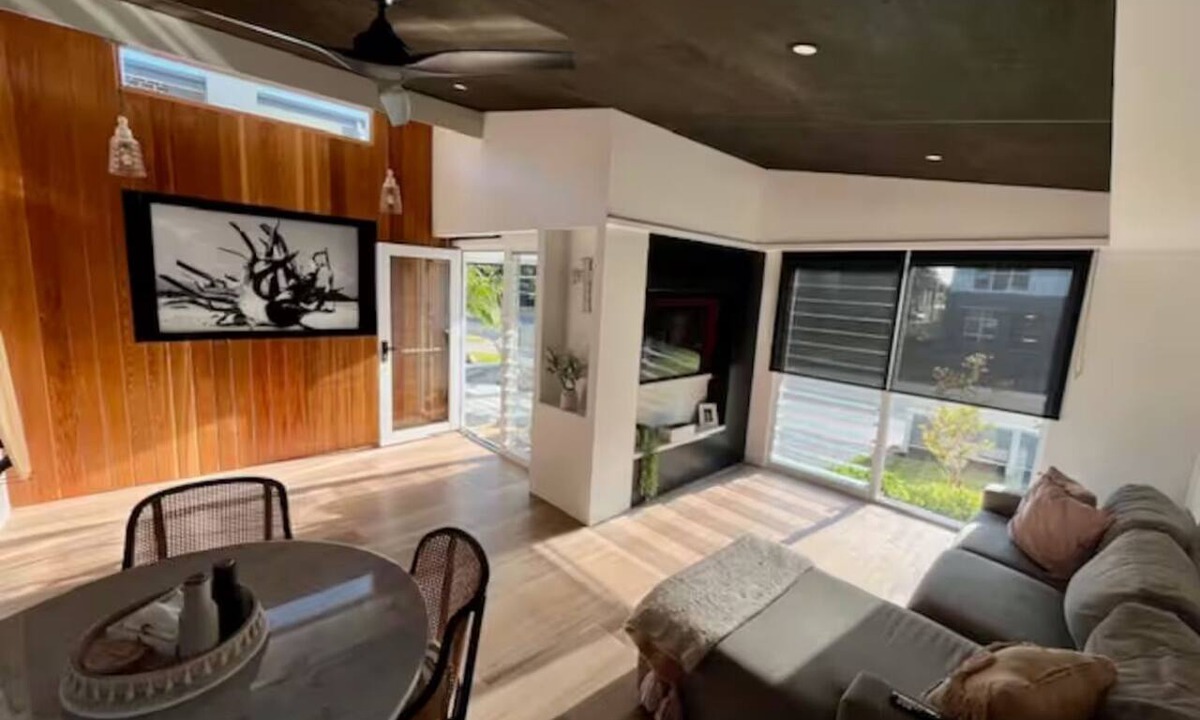 Diamond Beach House | Two Birds Retreat - Beach House (Adults Only)