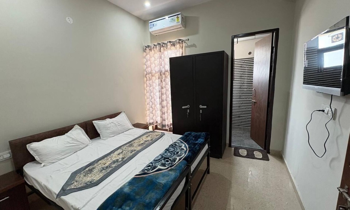 Old Gurgaon Resort | Vansh Residency Couple Friendly Gurgaon