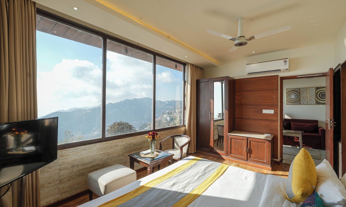 The Mall Road Hotel | Vaydantaa - Luxury Boutique Hotel Mussoorie