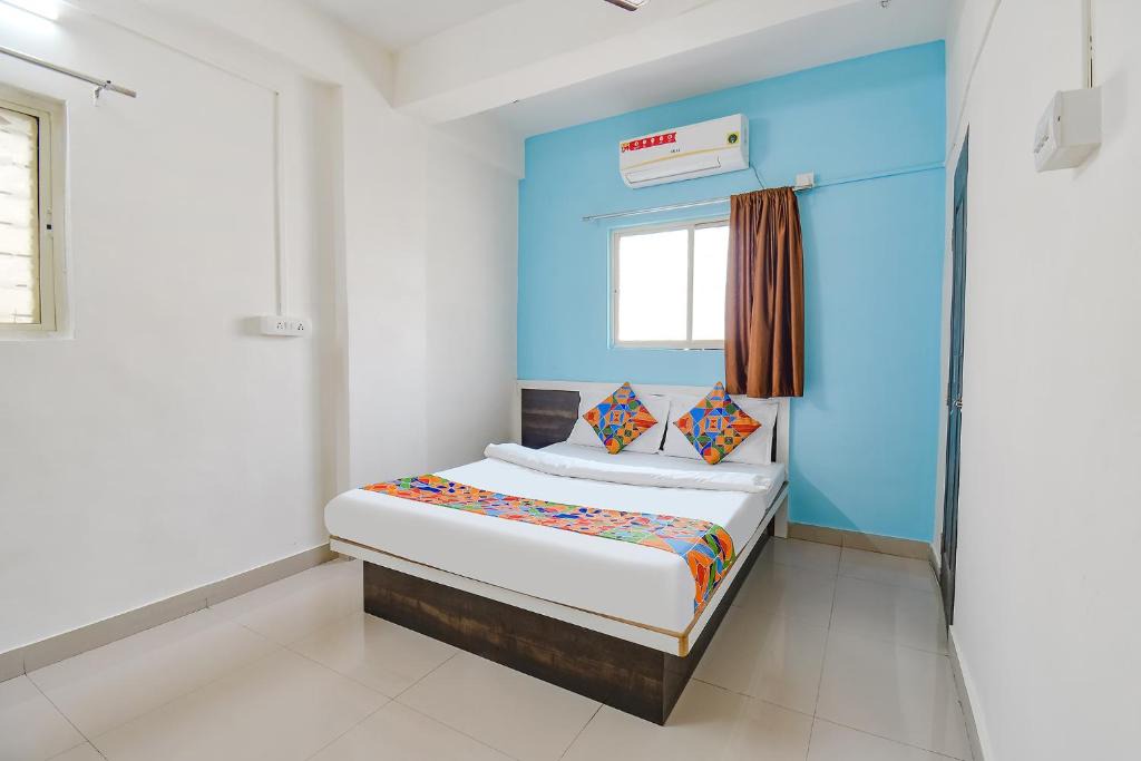 Hinjawadi Hotel | Via Diamond Inn