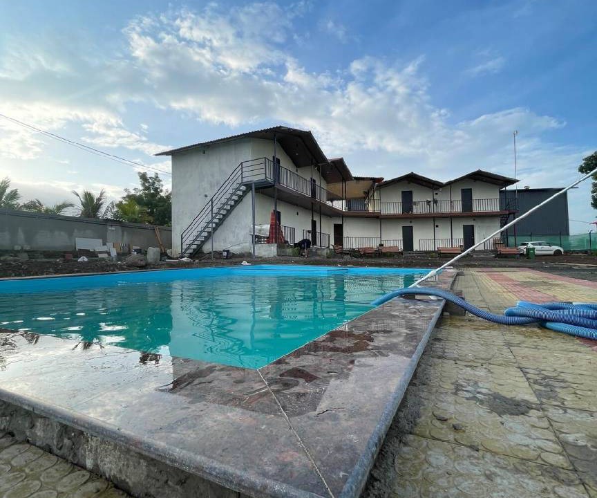 Bhiwandi Villa | Villa ∙ 8 bedrooms ∙ 30 guests