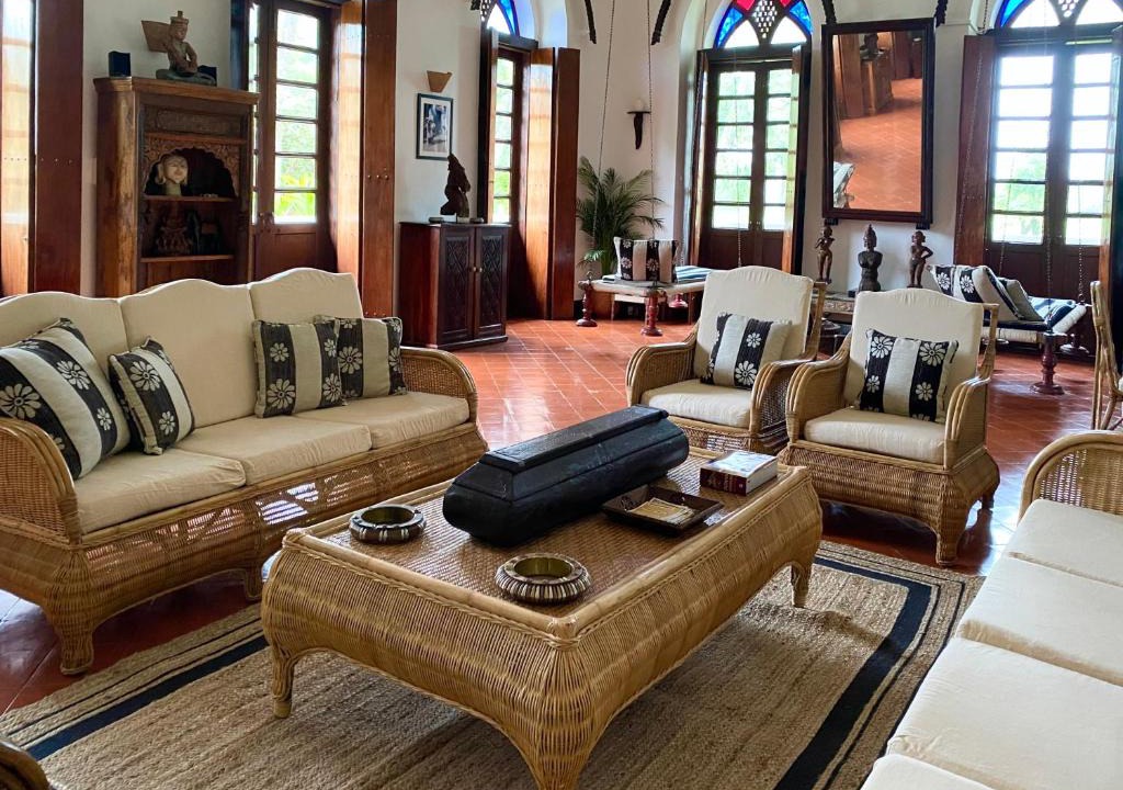 Parra Villa | VILLA LOU GOA Heritage House 1903 Exclusive Use of Villa and Pool