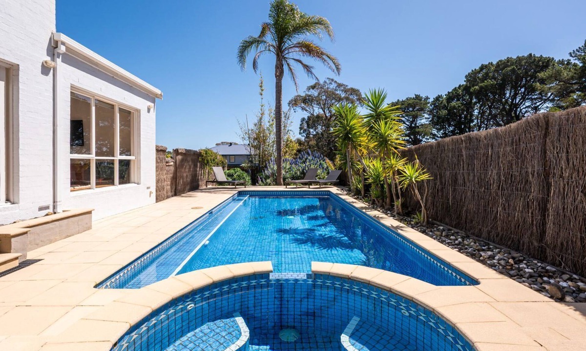 Mount Martha House | Villa Solare | Pet friendly Retreat with Pool & Spa