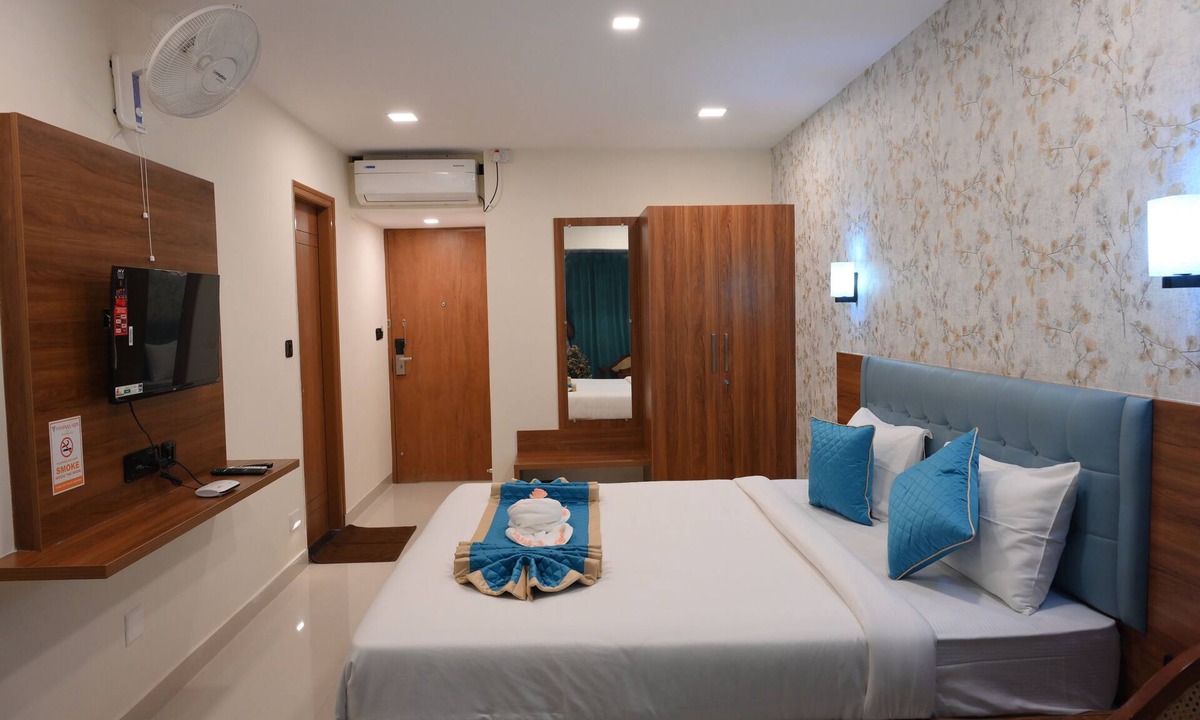 HBR Layout Hotel | Visthara Elite
