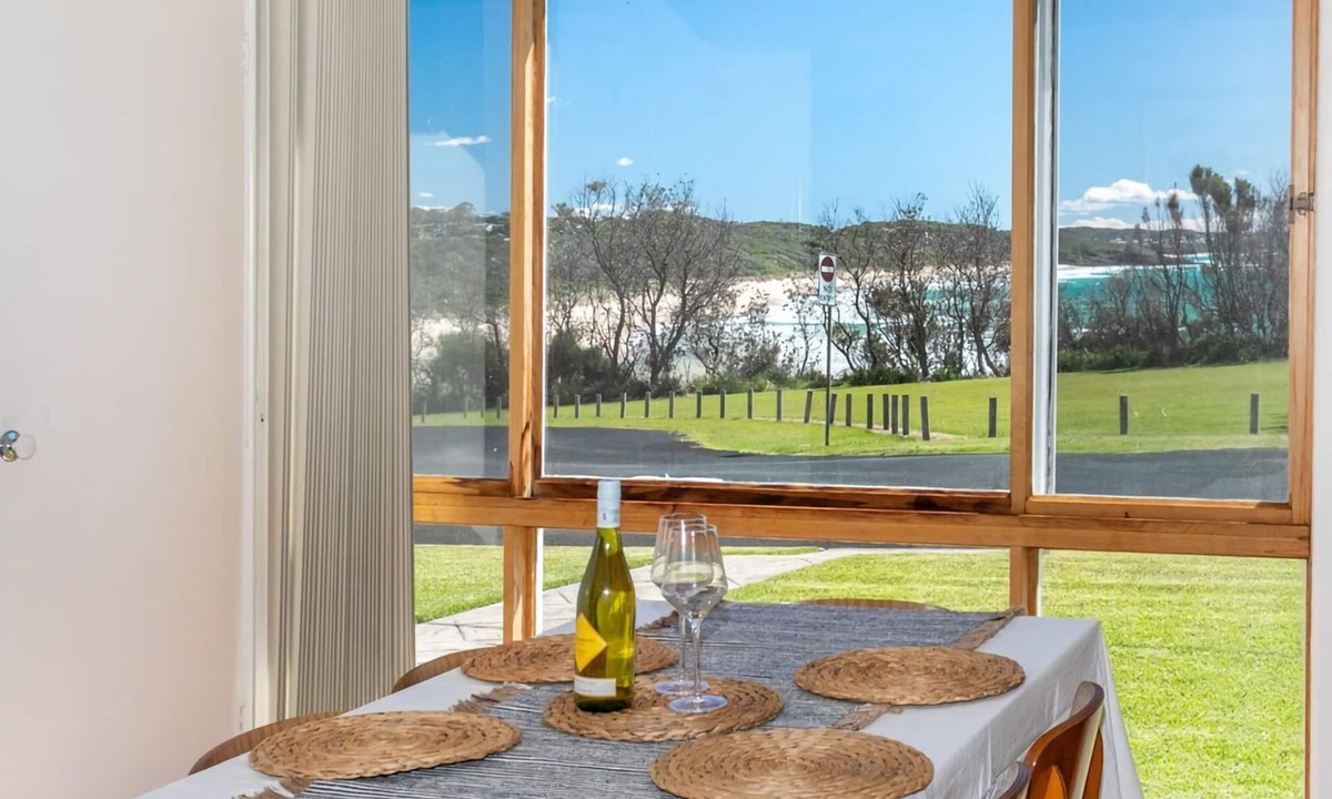 Dolphin Point Apartment | Wave Spray in Dolphin Point