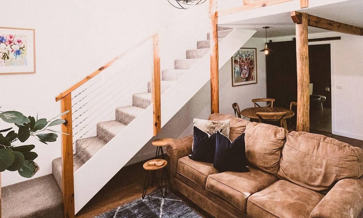 Wandiligong House | Way out Wandi - Country charm in historic Wandiligong